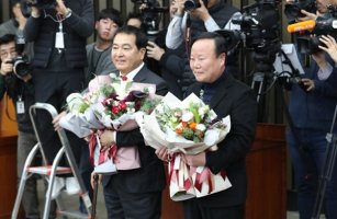 한국당 원내대표 심재철·정책위의장 김재원… "예산안 스톱하라고 할 것"