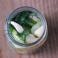 Pickling 으로 고추와 오이 저장식품 만들기