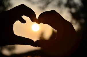 하나님과 하나님의 자녀는 사랑과 평화(샬롬)입니다.^^