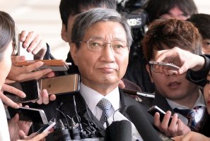 "이재용 지시 있었나?" 질문에도 입 꼭 다문 장충기 사장