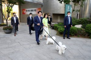 &quot;윤 대통령 자택에 테러&quot; 커뮤니티 글..경찰 수사