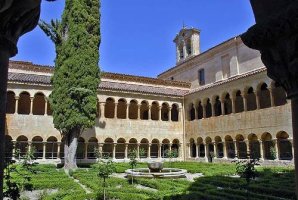 Gregorian Chant: Ave Maria / Santo Domingo de Silos, Benedictine Monks