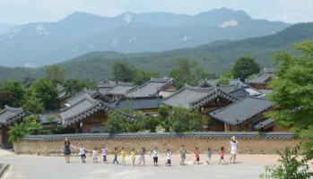 황산전통한옥마을 - 경남 거창군 위천면 황산1길