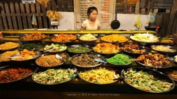 라오스 5박7일 배낭여행[5일차②/루앙프라방/인디고 호텔/꽝시폭포,야시장,코코넛빵,만오천킵부페]