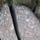 우와한 쩍~벌 바위 이미지