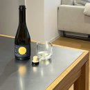 MOONSTUDIO | 화이트 인테리어 공간 속 원목 & 스텐 식탁 (4인~6인)