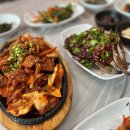 반찬 하나씩만 먹어도 배 터진다는 백반 맛집 5 이미지