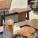 통일초 후문 사거리(2) | 상도역 카페 추천 더머커피 중앙대 후문 샌드위치 맛집 내돈내산 후기