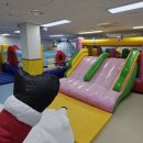 동화유치원.색동어린이집 | 유치원·어린이집·교회 행사 인기!!! 장애물·이글루...바운스의 겨울 에어바운스 설치 및 대여 행사 후기