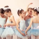 유아 스트레칭 발레 이미지