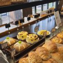 베이커리카페 코드비(CODEB) | 감각적인 공간과 맛이 공존하는 코드비 베이커리카페 후기 🍞☕