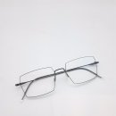 푸른안경 이미지