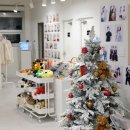 돈워리비해피 | 홍대 셀프사진관 추천 다락방 감성이 귀여운 돈워리비해피 우정사진 후기