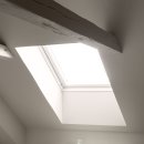 넓은 다락방 이미지