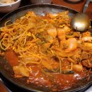 두루치기김치찌개 이미지