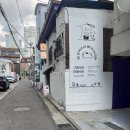 다락방편지 | 홍대 이색 데이트 추천 | 다락방 감성 북카페 그림서재 후기