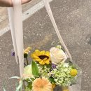 싱그러운 여름 꽃 화병꽂이 이미지
