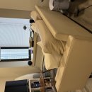 Streeterville (놀스웨스턴 병원/로스쿨/MCA 근처) 무빙세일 (~6/7) (가죽 소파, 커피 테이블, 스틸케이스 의자 등) 이미지