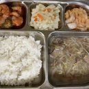 10.6(쌀밥,배추김치,안매운육개장,새우살케첩조림,감자채당근볶음) 이미지