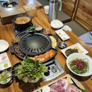 꽃피는 꽃삼겹 이미지