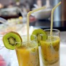 Smoothies selber machen: Bunte Früchte zum Trinken 이미지