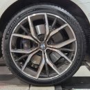 티스테이션 신월점 | BMW 5시리즈 530i, 미쉐린 PS5 고성능 타이어로 교체하고 퍼포먼스를 느껴보세요
