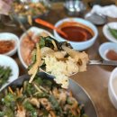 용산-서빙-30 | 경주 현지인 맛집 용산회식당 일요일 점심 회덮밥 웨이팅 후기 및 꿀팁