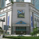 현대백화점 정문 이미지