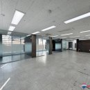 사무실풍경부동산중개법인주식회사 | 역삼동 화이트톤 밝은 인테리어 사무실