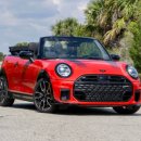 Y.H소프트 | “집에 착실한 SUV 한 대 있다면, 주말엔 이 차로 정신 놓고 놀아야 합니다.”