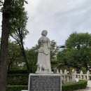 스님+며느리+강아지 이미지