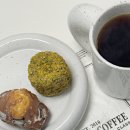 컴포즈커피천안불당 | 천안 브루어스 커피 불당점 방문 후기｜휘낭시에·마들렌 맛집