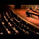 베토벤 '피아노소나타 7번' '소나타'라는 것은 빠르고 느린 몇 개의 악장으로 이루어지는 하나의 작품을 일컫는 것이다. 작품으로서의 소 이미지