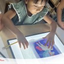 Early Years students enjoyed exploring the light box and ..... 이미지