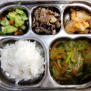 2023년4월14일금요일-백미밥 호박새우젓국 돼지고기버섯볶음 오이나물 배추김치 이미지