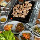 에메랄드빛 바다와 푸른 하늘, 신록이 푸르른 제주 신흥 맛집 BEST 5
