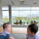 가평상색발전소 | 항동] 9로평상 10개월 아기랑 가기 좋은 대형카페 푸른수목원 근처 카페 후기(feat. 좌식 가능한 평상)