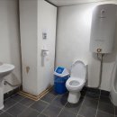 실내체육관 화장실 이미지