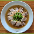 구수하면서도 진한 국물맛이 좋은 통삼겹으로 만든 고기국수 이미지