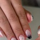 모먼트네일(Moment nail)