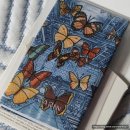 푸른아이웨어 | [성수팝업] 카린 전시_방문후기 : 팝업에서 선물로 받은 안경닦이가 영롱해요🦋