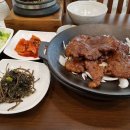 광릉돌솥밥 이미지