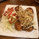 미미소치과의원 | 신사역 맛집 [육회천지 신사점] 가로수길 가성비술집 육회, 야키토리 내돈내산 후기