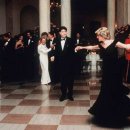 Remember when Princess Diana danced with John Travolta at the White House? 이미지