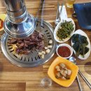 행복한 돼지 세끼