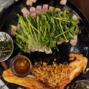 정돈솥뚜껑삼겹살 이미지