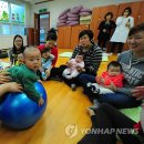 2013년 3월부터 5세 이하 아동은 어린이집이나 유치원은 무상, 가지 않으면 양육수당을 받는다 이미지