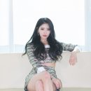 과거에도 끼가 넘쳤던 러블리즈 미주의 각선미 포즈자랑.gif 이미지