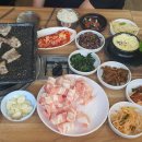 꺼먹돼지 | 화정 쌈밥정식 맛집, 명지병원 근처 항아리 꺼먹돼지 쌈밥정식 솔직후기