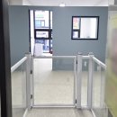 단정하개 애견미용실 | [일산서구 ] 바닥 손상 없는 '무타공' 애견미용실 안전문 시공 후기